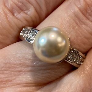 Faux pearl ring